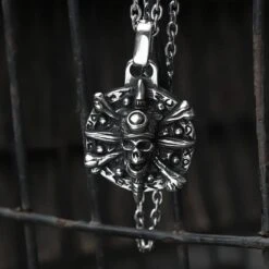 Pirate Skull Pendant(Pirate Skull Pendant) -Crewskull pirate skull pendant 278
